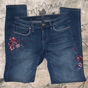 WHITE HOUSE BLACK MARKET straight embroidered jean